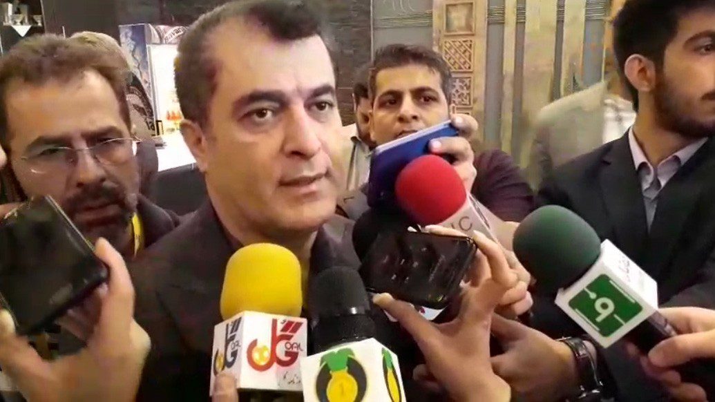 حضور سئوال‌برانگیز یک کرونایی در تمرین استقلال