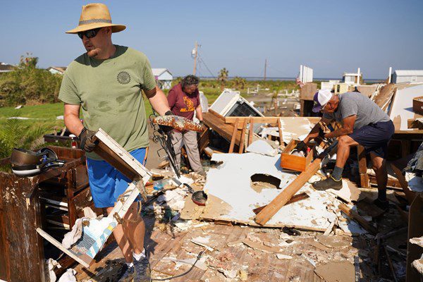 قربانیان توفان آمریکا به ۶۳ نفر رسید