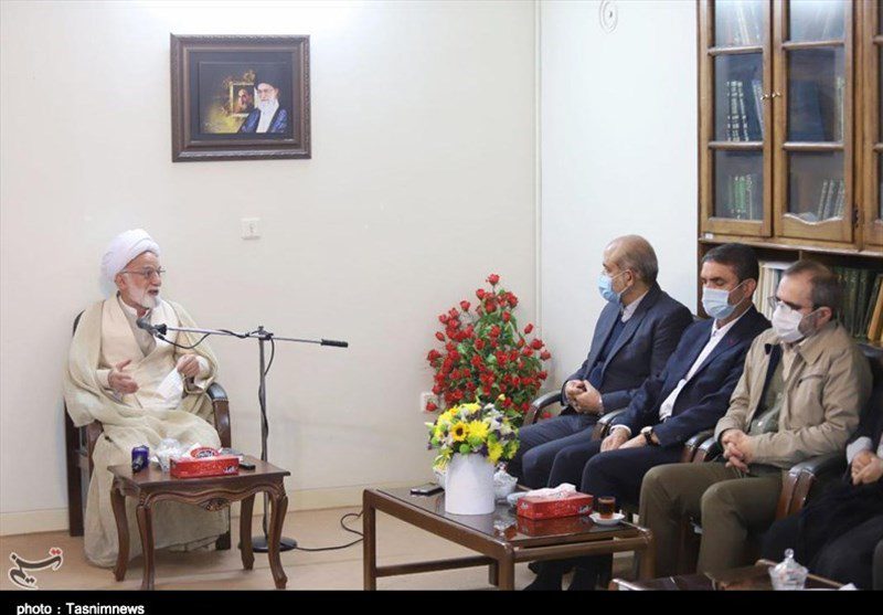 آیتالله درّی نجفآبادی: دولت سیزدهم فرصت طلایی برای تحول در کشور است