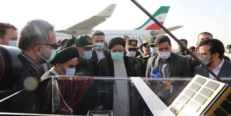 رونمایی از ماهواره «اروم‌ست» توسط رئیس جمهور