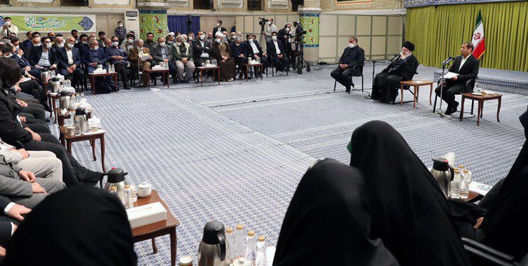 روایت 3 شاعر از دیدار شاعران با رهبر انقلاب پس از 3 سال تعطیلی