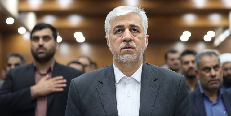 دستور وزیر ورزش برای بررسی و برخورد با هنجارشکنی در همایش خودروهای کلاسیک