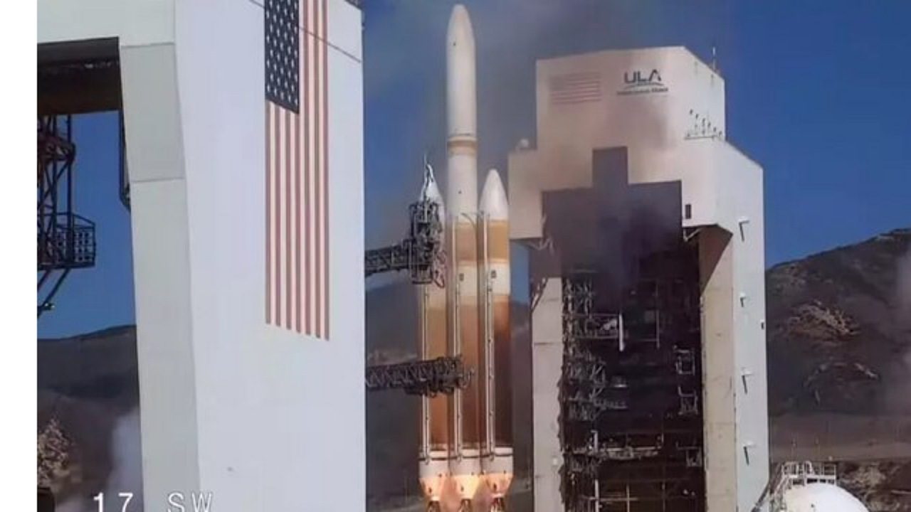 پرتاب ماهواره جاسوسی آمریکا از کالیفرنیا به فضا