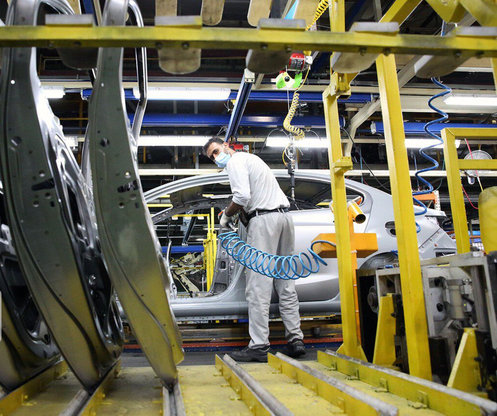 افزایش یکباره قیمت کارخانه‌ای خودرو اشتباه است/ راهکار بهتر افزایشی تدریجی و فصلی است