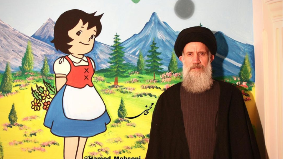 ماجرای عکس آیت الله فاطمی نیا در کنار نقاشی هنا دختری در مزرعه