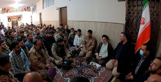 رئیسی در «بازدید سرزده» از یگان ویژه فاتحین تهران: خوش درخشیدید / حفظ نظام اسلامی از اوجب واجبات است