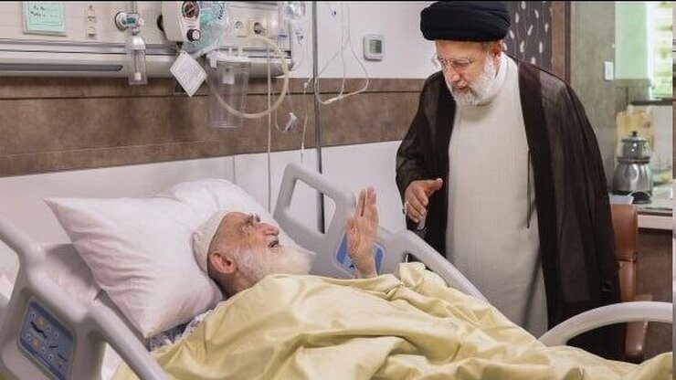 عیادت رئیسی از آیتالله نوری همدانی