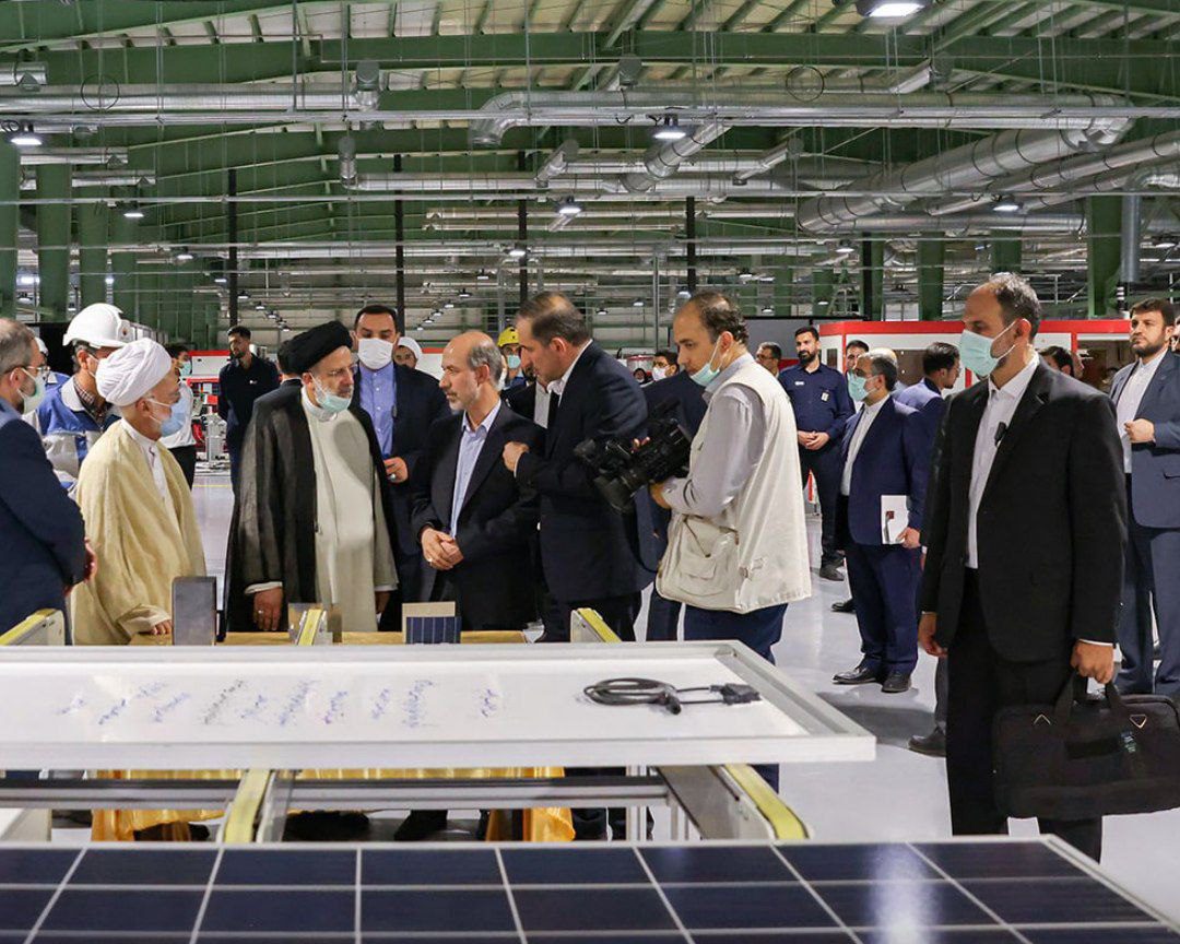 افتتاح بزرگترین خط تولید پنل‌های خورشیدی کشور در خمین
