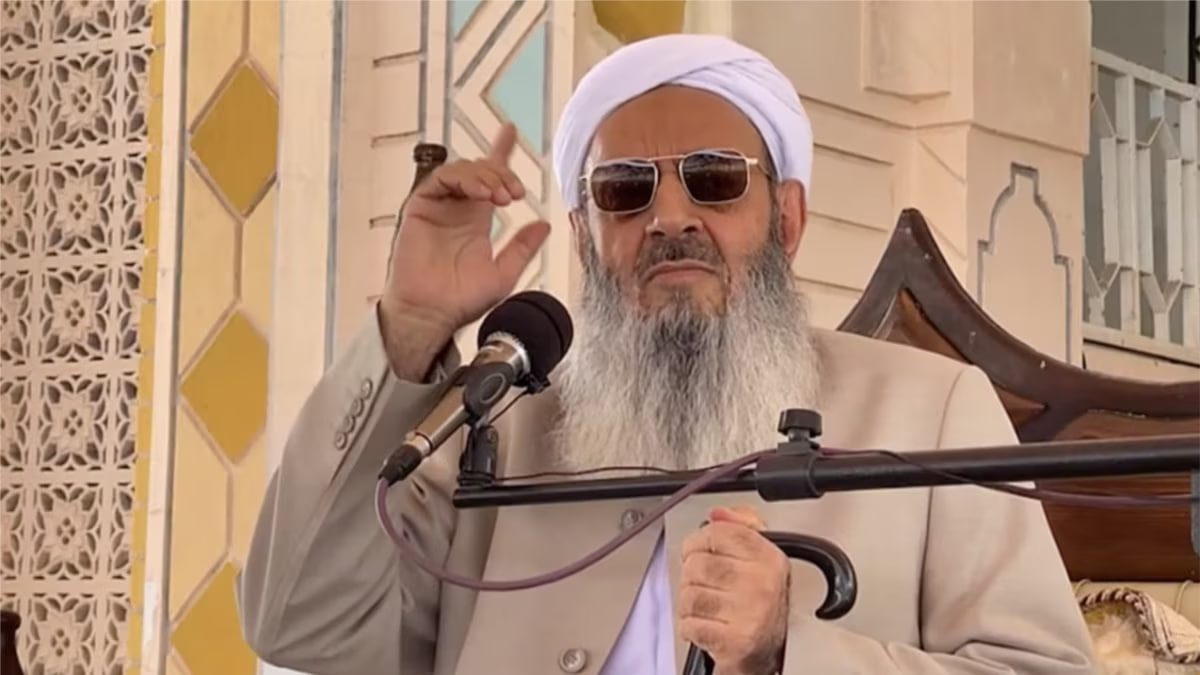 فیلم/ مولوی عبدالحمید حتی روخوانی قرآن را غلط خواند!