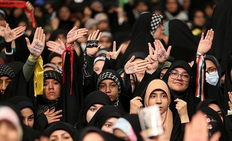زنگ اول؛ درس استکبارستیزی/ «بسیج لندن» در حسینیه امام خمینی