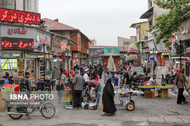 نمایشگاه عرضه تولیدات مددجویان بهبودیافته در بوستان لاله برپا شد