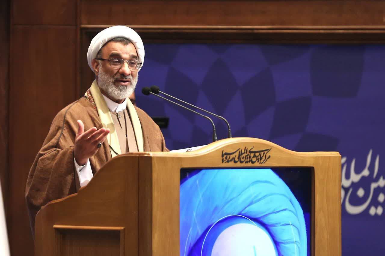 علامه مصباح یزدی از موسسان مسئله علوم انسانی اسلامی هستند