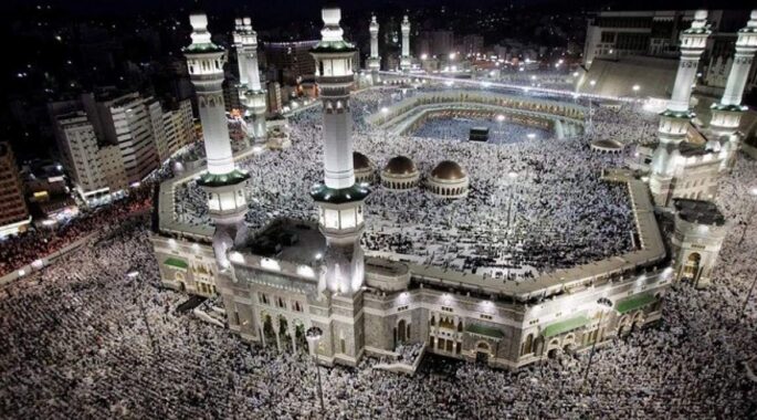 عربستان از ماه رمضان هم پول در می‌آورد