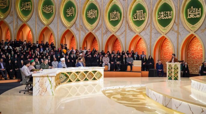 پیشتاز در تلویزیون و فضای مجازی