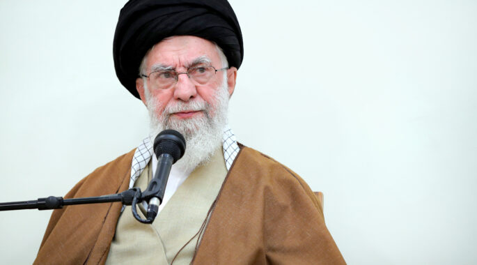 تجلیل رهبر انقلاب از برنامه‌های قرآنی ماه رمضان