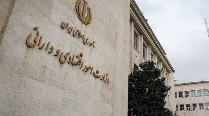 مدنی‌زاده و تقوی‌نژاد دو گزینه وزارت اقتصاد