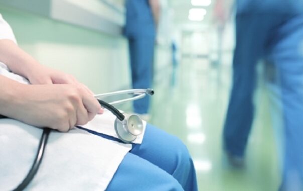 مهاجرت برای تحصیل پزشکی؛ زخم پنهان بر پیکر سلامت ایران