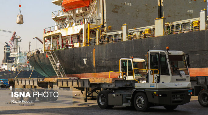 عکس/فعالیت در منطقه ویژه اقتصادی بندر شهید رجایی