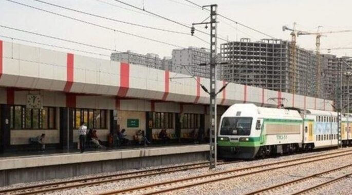 علت توقف قطار مترو در خط ۵ چه بود؟