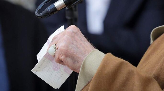 راز انگشتر سفید رهبر انقلاب چیست؟