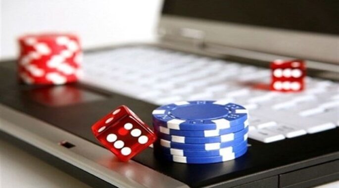 دستگیری ۱۴۵ متهم شرط بندی ورزشی در فضای مجازی