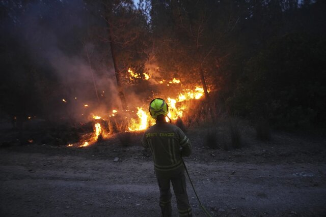 ناتوانی تلآویو در مهار آتشسوزیها؛ هزاران شهرکنشین آواره شدند