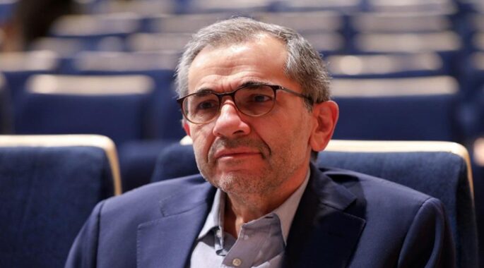 تخت روانچی: بهترین راه برای فهم تاریخ کتابخوانی است