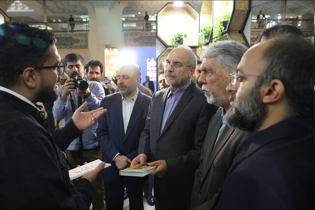 قالیباف: به جایگاه کتاب و کتابخوانی در سبد خانواده توجه شود