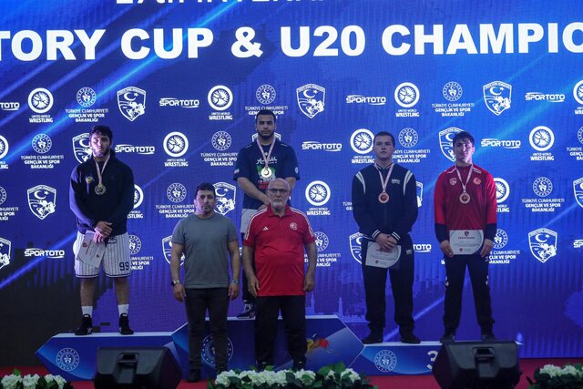 قهرمانی تیم‌های کشتی آزاد و فرنگی نوجوانان ایران در جام پیروزی ترکیه