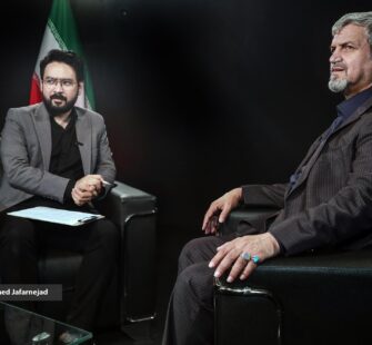 گزارش تصویری گفتگو مهدی پناهی و مصطفی کواکبیان درباره جنگ تحمیلی رژیم صهیونیستی و بیانیه اصلاح طلبان