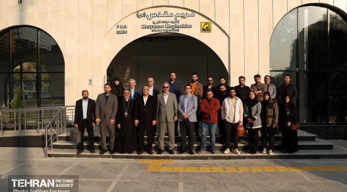 بازدید مشترک فعالان فضای مجازی و نمایندگان اقلیت‌ها از ایستگاه متروی مریم مقدس(س)