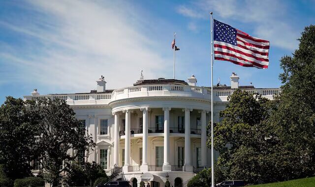 تصمیم جنجالی آمریکا پیش از جام جهانی / ورود هواداران ایران و چند کشور دیگر ممنوع شد