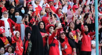 حضور زنان در دربی تهران قطعی شد؛ استقلال و پرسپولیس جمعه در اراک