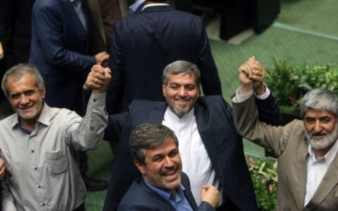 رمزگشایی از رفتار سیاسی دوگانه اصلاحطلبان با دولتها