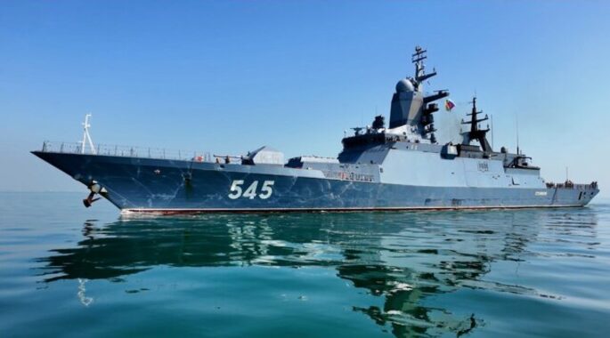 ورود ناو بالگردبر روسیه به آب‌های جنوب ایران؛ گام تازه در همکاری‌های دریایی تهران–مسکو