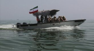 بازتاب جهانی رزمایش سپاه در تنگه هرمز؛ آزمایش نخستین نسخه دریایی موشک «صیاد–۳»