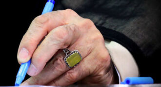 رهبر انقلاب با عفو یا تخفیف و تبدیل مجازات بیش از دو هزار نفر از محکومان موافقت کردند