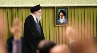 رهبر انقلاب ریشه تقابل ایران و آمریکا را ترس واشنگتن از ملت ایران دانستند