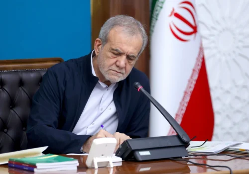 آقای پزشکیان! این مسیر خطاست؛ تشکیل ستاد جدید فضای مجازی در تعارض با اختیارات شورای عالی