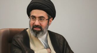 رهبر انقلاب:‌صاحبان کسب‌وکارهای آسیب‌دیده از تعدیل نیرو اجتناب نمایند