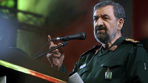 تهدید آمریکا به جنگ فرامنطقه ای توسط محسن رضایی/ جنگ از تنگه هرمز به دریای عمان ، تنگه باب المندب و اقیانوس هند خواهد کشید!