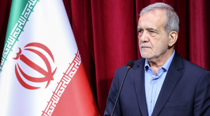 هشدار صریح احمدکارآمد به پزشکیان: پاسخگو باشید!